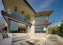 Modern vs Transitional Luxury Architecture in South Florida