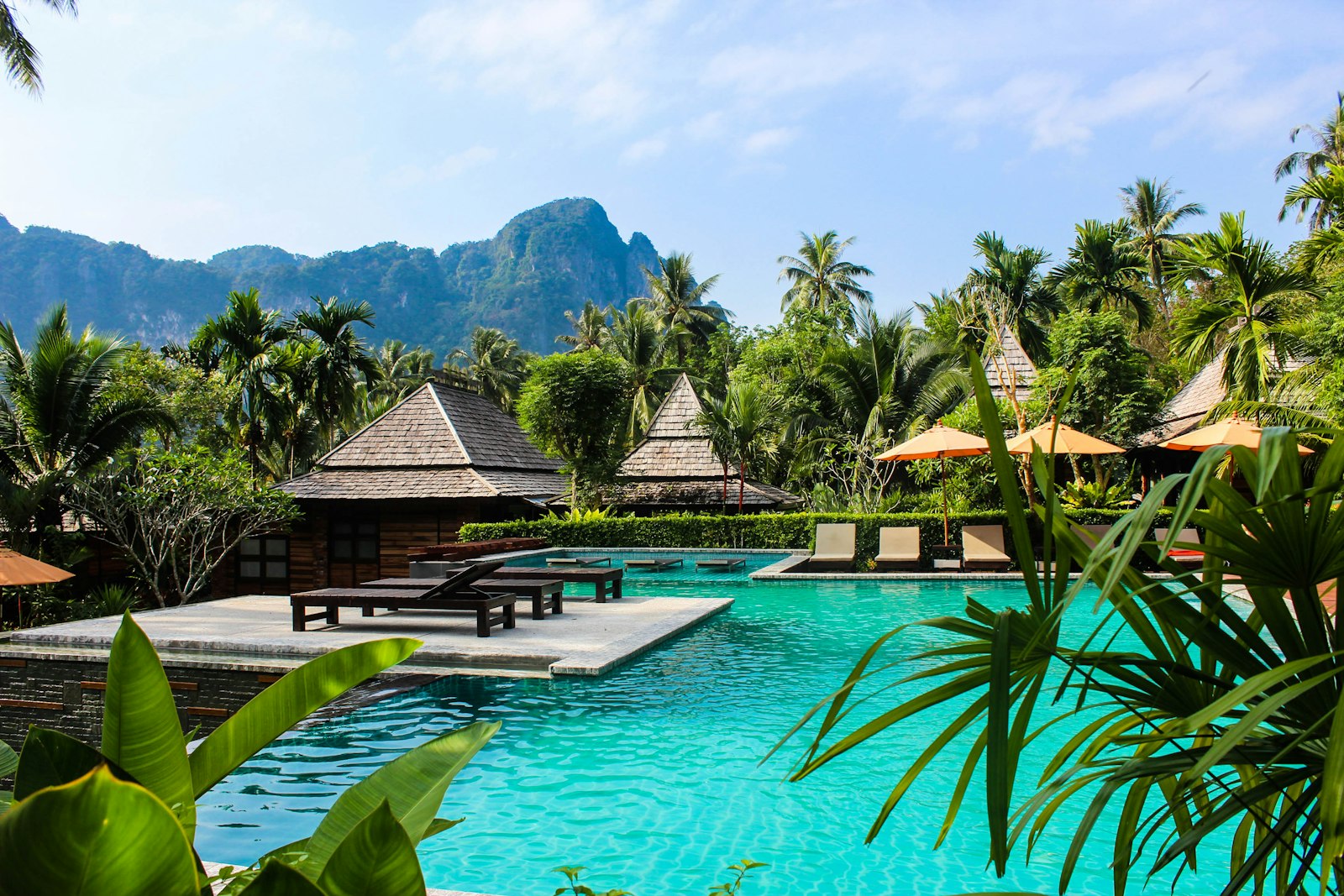 Voice Control, Mobile Apps & Automation: What Actually Works Best in 2026 - 5 Outdoor smart lighting concept for pool and patio zones