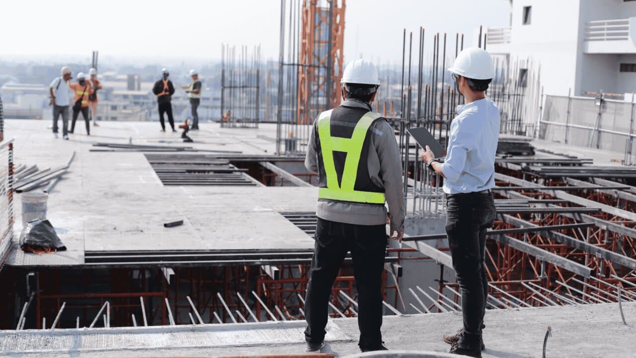 Inspection of work by an unqualified luxury builder